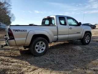 2006 Toyota Tacoma with VIN 5TEUX42N06Z226075, listed as a Copart auction lot 47547465 with 0 mi miles and Salvage Title. Bid and sale history available at carsss.com. Image 3.