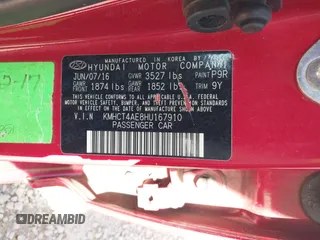 2017 Hyundai Accent SE z VIN KMHCT4AE8HU167910, wystawiony jako IAAI lot #41934455 z przebiegiem 130 185 mil mil oraz . Historia ofert i sprzedaży dostępna na DreamBid. Obrazek 9.