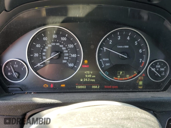 2014 BMW 3 Series 320i with VIN WBA3B1C56EP678722, listed as a Copart auction lot 61504625 with 158,903 mi miles and Clean title. Bid and sale history available at DreamBid. Image 9.