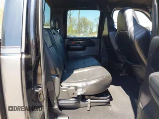 2004 Ford F-250 XL z VIN 1FTNW21S94ED04226, wystawiony jako IAAI lot #41844734 z przebiegiem 113 787 mil mil oraz . Historia ofert i sprzedaży dostępna na DreamBid. Obrazek 8.