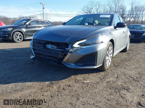 2024 Nissan Altima S with VIN 1N4BL4BV5RN330433, listed as a IAAI auction lot 41761937 with 11,815 mi miles and . Bid and sale history available at carsss.com. Image 6.