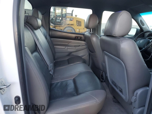 2008 Toyota Tacoma PreRunner with VIN 3TMKU72N98M015653, listed as a Copart auction lot 41821325 with 221,568 mi miles and Salvage title. Bid and sale history available at DreamBid. Image 10.