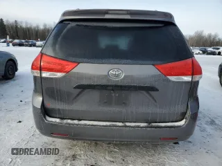 2011 Toyota Sienna with VIN 5TDZK3DC6BS151402, listed as a Copart auction lot 86147774 with 388,569 mi miles and Clean Title. Bid and sale history available at carsss.com. Image 6.