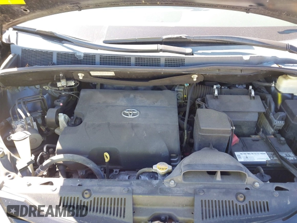 2016 Toyota Sienna LE AAS with VIN 5TDKK3DC1GS697730, listed as a IAAI auction lot 41727769 with 135,469 mi miles. Bid and sale history available at carsss.com. Image 10.