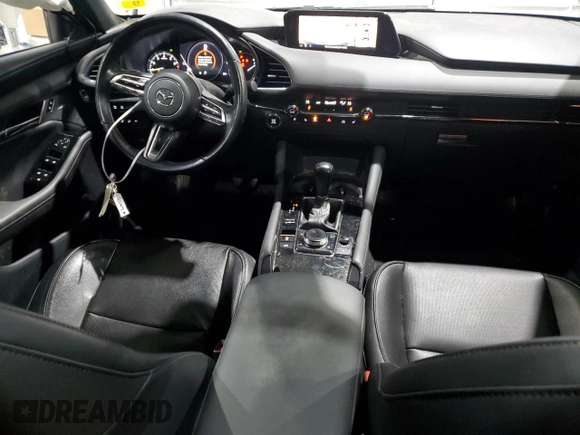 2021 Mazda 3 Premium Plus z VIN JM1BPBNY8M1403528, wystawiony jako Copart lot #85202274 z przebiegiem 26 510 mil mil oraz Szkoda całkowita • Salvage title. Historia ofert i sprzedaży dostępna na DreamBid. Obrazek 8.