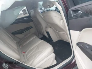 2017 Lincoln MKC Reserve z VIN 5LMCJ3C90HUL72098, wystawiony jako IAAI lot #41300727 z przebiegiem 74 507 mil mil oraz . Historia ofert i sprzedaży dostępna na DreamBid. Obrazek 8.
