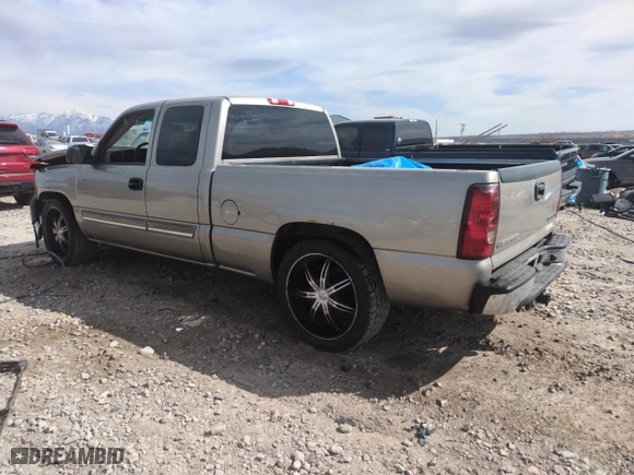 2003 Chevrolet Silverado 1500 LT with VIN 2GCEC19T531357456, listed as a Copart auction lot 52167555 with 185,051 mi miles and Salvage Title. Bid and sale history available at carsss.com. Image 2.