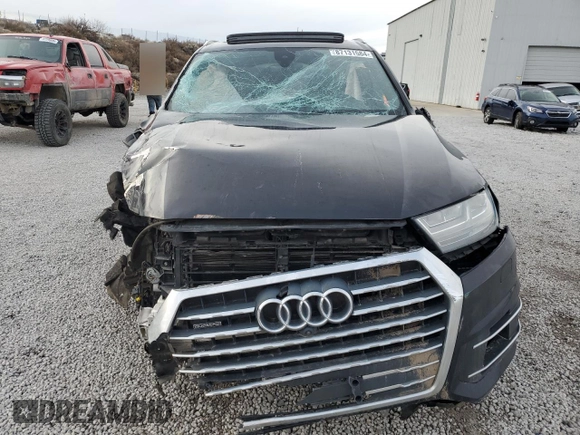 2017 Audi Q7 Premium Plus with VIN WA1LAAF76HD016853, listed as a Copart auction lot 87131584 with 0 mi miles and Salvage Title. Bid and sale history available at carsss.com. Image 5.