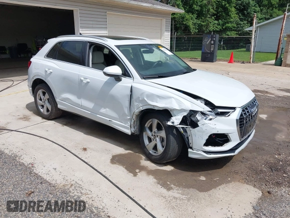 2022 Audi Q3 Premium Plus with VIN WA1BUCF36N1138119, listed as a IAAI auction lot 42536021 with 25,797 mi miles and . Bid and sale history available at DreamBid. Image 1.