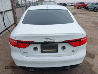 2016 Jaguar XF S with VIN SAJBG4BV6GCY06777, listed as a IAAI auction lot 41439170 with 63,313 mi miles. Bid and sale history available at carsss.com. Image 16.