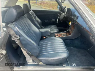 1987 Mercedes-Benz 560 SL with VIN WDBBA48D4HA059822, listed as a Copart auction lot 85827514 with 128,288 mi miles and Clean Title. Bid and sale history available at carsss.com. Image 5.