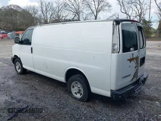 2008 Chevrolet Express Cargo Van with VIN 1GCGG25C681175724, listed as a IAAI auction lot 41696996 with 201,312 mi miles. Bid and sale history available at carsss.com. Image 3.