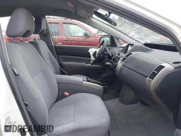 2007 Toyota Prius with VIN JTDKB20U373294200, listed as a IAAI auction lot 41990060 with 117,924 mi miles. Bid and sale history available at carsss.com. Image 5.