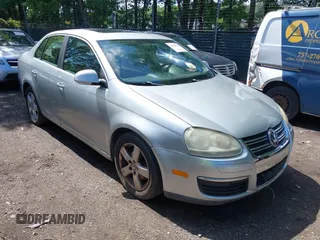 2009 Volkswagen Jetta SE с VIN 3VWRM71K29M083443, выставлен на аукционе IAAI как лот 42466939 с пробегом 98 193 миль миль и . История ставок и продаж доступна на DreamBid. Изображение 1.
