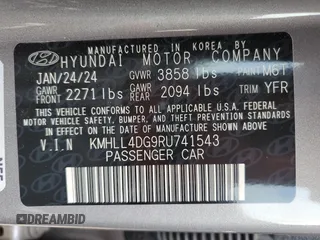 2024 Hyundai Elantra SE с VIN KMHLL4DG9RU741543, выставлен на аукционе Copart как лот 62686485 с пробегом 5 715 миль миль и Чистый • Clean title. История ставок и продаж доступна на DreamBid. Изображение 13.
