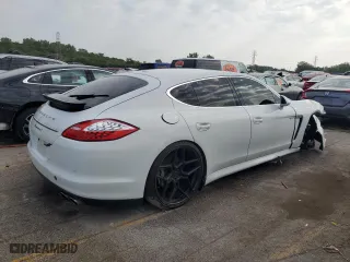 2013 Porsche Panamera S Hybrid with VIN WP0AD2A79DL045359, listed as a Copart auction lot 68674854 with 80,109 mi miles and Salvage Title. Bid and sale history available at carsss.com. Image 3.
