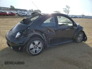 2003 Volkswagen New Beetle Coupe S with VIN 3VWFE21C53M426667, listed as a Copart auction lot 42253575 with 189,558 mi miles and Salvage Title. Bid and sale history available at carsss.com. Image 3.