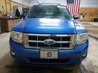 2012 Ford Escape XLT z VIN 1FMCU9DG3CKB40111, wystawiony jako Copart lot #52329085 z przebiegiem 106 114 mil mil oraz Czysty tytuł • Clean title. Historia ofert i sprzedaży dostępna na DreamBid. Obrazek 5.