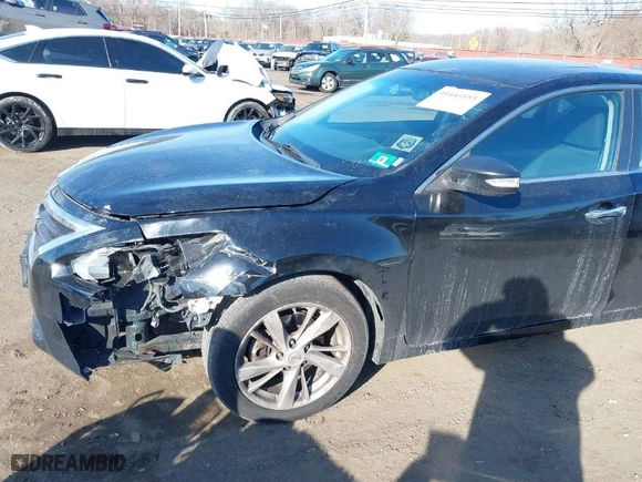 2014 Nissan Altima 2.5 S with VIN 1N4AL3AP7EC157688, listed as a IAAI auction lot 41443153 with NaN miles. Bid and sale history available at carsss.com. Image 17.