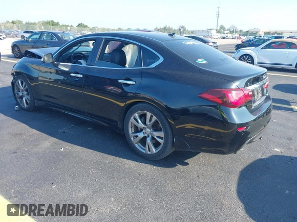 2017 Infiniti Q70 3.7 with VIN JN1BY1AP8HM740678, listed as a IAAI auction lot 42330788 with 47,461 mi miles and . Bid and sale history available at DreamBid. Image 3.