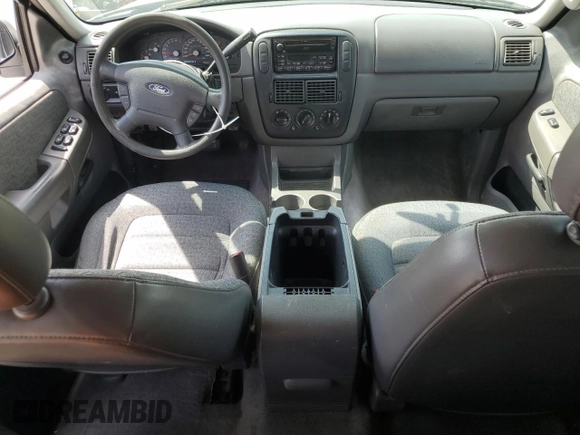 2003 Ford Explorer XLS z VIN 1FMZU62K83ZA93665, wystawiony jako Copart lot #55079905 z przebiegiem 193 336 mil mil oraz Szkoda całkowita • Salvage title. Historia ofert i sprzedaży dostępna na DreamBid. Obrazek 8.