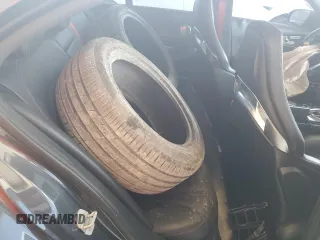 2016 Mercedes-Benz C 450 AMG z VIN 55SWF6EB8GU116241, wystawiony jako Copart lot #56943085 z przebiegiem 106 307 mil mil oraz Szkoda całkowita • Salvage title. Historia ofert i sprzedaży dostępna na DreamBid. Obrazek 10.