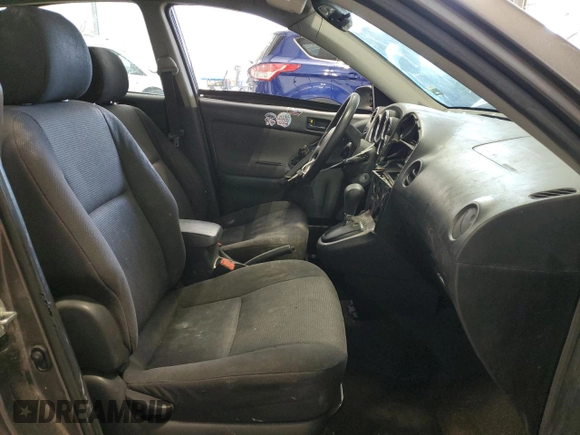 2008 Pontiac Vibe z VIN 5Y2SL65808Z416459, wystawiony jako Copart lot #51807175 z przebiegiem 241 387 mil mil oraz Czysty tytuł • Clean title. Historia ofert i sprzedaży dostępna na DreamBid. Obrazek 7.