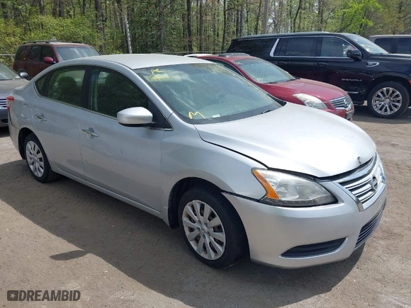 2014 Nissan Sentra SV with VIN 3N1AB7AP9EY212995, listed as a IAAI auction lot 42087523 with 141,811 mi miles. Bid and sale history available at carsss.com. Image 1.