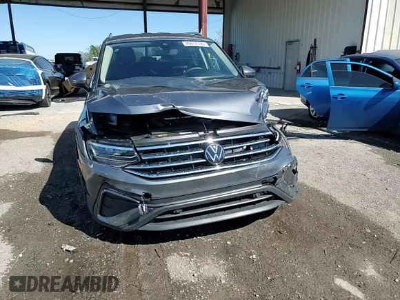 2024 Volkswagen Tiguan SE с VIN 3VV3B7AX5RM160835, выставлен на аукционе Copart как лот 49417135 с пробегом Не указан миль и На запчасти • Non repairable. История ставок и продаж доступна на DreamBid. Изображение 15.
