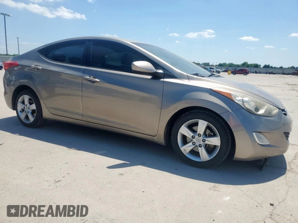 2013 Hyundai Elantra Limited z VIN 5NPDH4AE5DH299859, wystawiony jako Copart lot #57851055 z przebiegiem 179 928 mil mil oraz Szkoda całkowita • Salvage title. Historia ofert i sprzedaży dostępna na DreamBid. Obrazek 4.