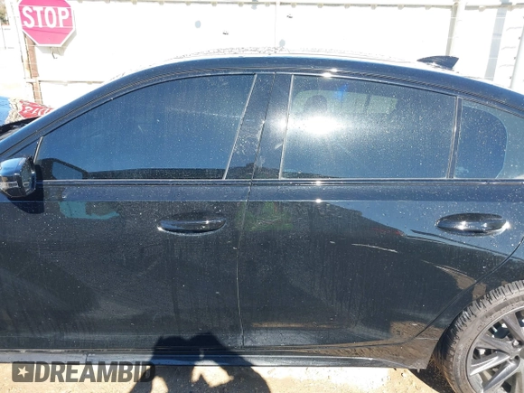 2024 Cadillac CT5 Sport z VIN 1G6DP5RK3R0127419, wystawiony jako IAAI lot #41392902 z przebiegiem 17 829 mil mil oraz . Historia ofert i sprzedaży dostępna na DreamBid. Obrazek 15.