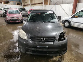 2006 Toyota Matrix STD z VIN 2T1LR30E96C562445, wystawiony jako Copart lot #87267984 z przebiegiem 131 416 mil mil oraz Szkody całkowita. Historia ofert i sprzedaży dostępna na DreamBid. Obrazek 5.