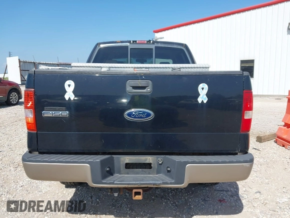 2005 Ford F-150 XLT z VIN 1FTPW14595KD94652, wystawiony jako IAAI lot #42766074 z przebiegiem 245 344 mil mil oraz . Historia ofert i sprzedaży dostępna na DreamBid. Obrazek 16.