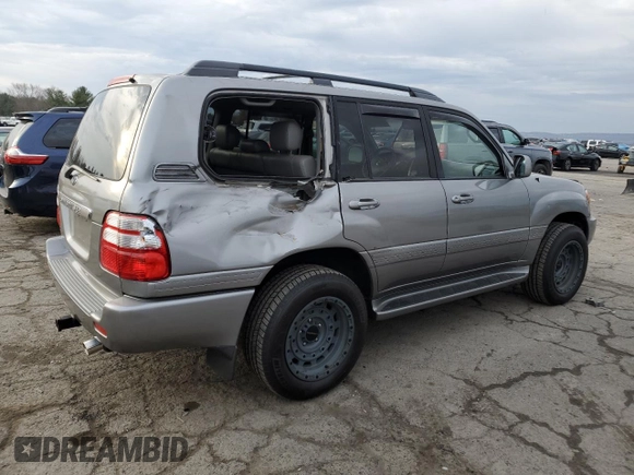 2004 Toyota Land Cruiser with VIN JTEHT05J242065384, listed as a Copart auction lot 83311194 with 132,495 mi miles and Salvage Title. Bid and sale history available at carsss.com. Image 3.