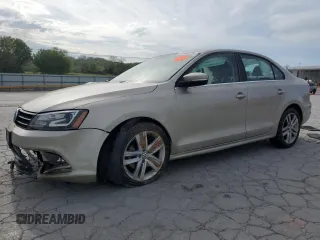 2015 Volkswagen Jetta SEL z VIN 3VWL17AJ8FM330871, wystawiony jako Copart lot #53645325 z przebiegiem 104 421 mil mil oraz Czysty tytuł • Clean title. Historia ofert i sprzedaży dostępna na DreamBid. Obrazek 1.