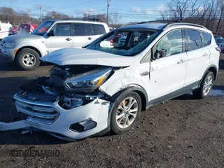 2017 Ford Escape SE with VIN 1FMCU9GD5HUE00425, listed as a IAAI auction lot 41843115 with 64,896 mi miles. Bid and sale history available at carsss.com. Image 2.