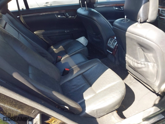 2007 Mercedes-Benz S-Class 5.5L V8 with VIN WDDNG86X97A090361, listed as a IAAI auction lot 41976832 with 210,763 mi miles. Bid and sale history available at carsss.com. Image 8.