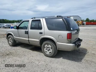 2004 Chevrolet Blazer LS z VIN 1GNDT13X24K145775, wystawiony jako Copart lot #56202555 z przebiegiem 224 339 mil mil oraz Szkoda całkowita • Salvage title. Historia ofert i sprzedaży dostępna na DreamBid. Obrazek 2.