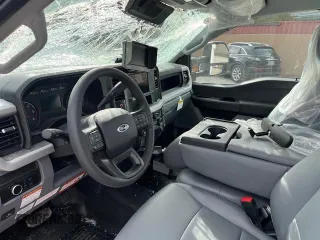2023 Ford F-450 с VIN 1FDUF4GN6PED37578, выставлен на аукционе Copart как лот 80882404 с пробегом 23 миль миль и Чистый • Clean title. История ставок и продаж доступна на DreamBid. Изображение 8.
