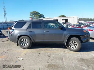 2019 Toyota 4Runner SR5 with VIN JTEBU5JR4K5610914, listed as a IAAI auction lot 41175418 with 101,665 mi miles. Bid and sale history available at carsss.com. Image 13.