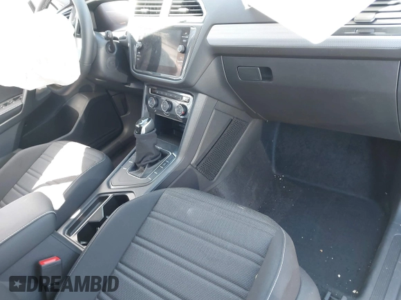2024 Volkswagen Tiguan S with VIN 3VVRB7AX0RM228680, listed as a IAAI auction lot 41712832 with 238 mi miles and . Bid and sale history available at DreamBid. Image 5.