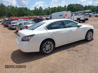2014 Nissan Maxima SV with VIN 1N4AA5AP2EC443353, listed as a IAAI auction lot 42538040 with 174,615 mi miles and . Bid and sale history available at DreamBid. Image 4.