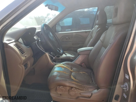 2004 Honda Pilot LX with VIN 2HKYF181X4H599843, listed as a Copart auction lot 45093525 with 223,216 mi miles and Salvage Title. Bid and sale history available at carsss.com. Image 7.
