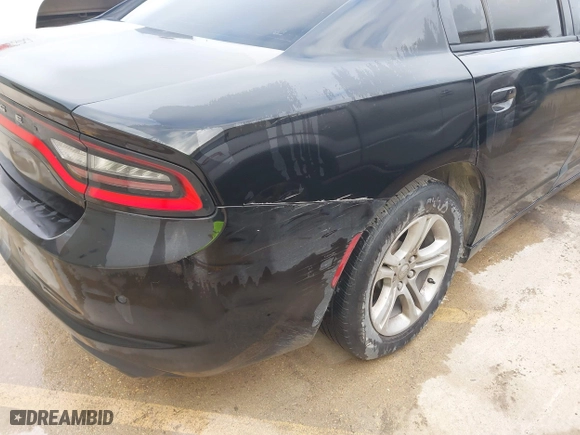 2017 Dodge Charger SE with VIN 2C3CDXBG1HH546208, listed as a IAAI auction lot 42047013 with 221,716 mi miles. Bid and sale history available at carsss.com. Image 6.