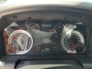2018 Ram 1500 Big Horn z VIN 1C6RR7LT7JS254698, wystawiony jako Copart lot #57526965 z przebiegiem 46 700 mil mil oraz Szkoda całkowita • Salvage title. Historia ofert i sprzedaży dostępna na DreamBid. Obrazek 9.
