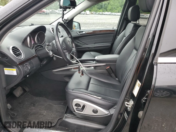 2012 Mercedes-Benz GL 450 z VIN 4JGBF7BE6CA781738, wystawiony jako Copart lot #56375455 z przebiegiem 79 718 mil mil oraz Szkoda całkowita • Salvage title. Historia ofert i sprzedaży dostępna na DreamBid. Obrazek 7.