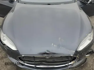 2014 Tesla Model S 60 with VIN 5YJSA1H10EFP60690, listed as a Copart auction lot 62515065 with 57,864 mi miles and Clean title. Bid and sale history available at DreamBid. Image 11.