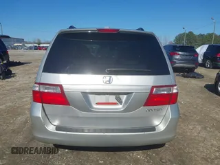 2005 Honda Odyssey EX-L with VIN 5FNRL38725B098992, listed as a IAAI auction lot 41639045 with 230,257 mi miles. Bid and sale history available at carsss.com. Image 17.