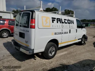 2016 GMC Savana Cargo Van with VIN 1GTW7AFF1G1313246, listed as a Copart auction lot 74252734 with 102,582 mi miles and Salvage Title. Bid and sale history available at carsss.com. Image 3.