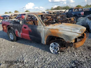 2003 Dodge Dakota with VIN 1D7GG16X23S267062, listed as a Copart auction lot 71924784 with 0 mi miles and Salvage Title. Bid and sale history available at carsss.com. Image 4.